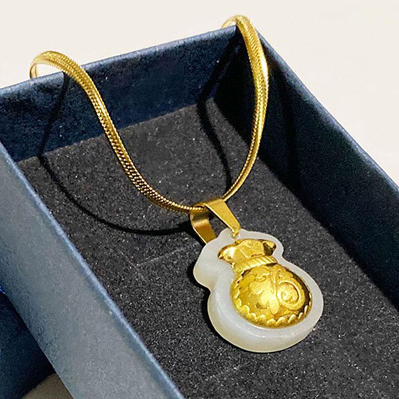 Harmony Wealth Jade Money Bag Necklace – Feng Shui Prosperity Talisman