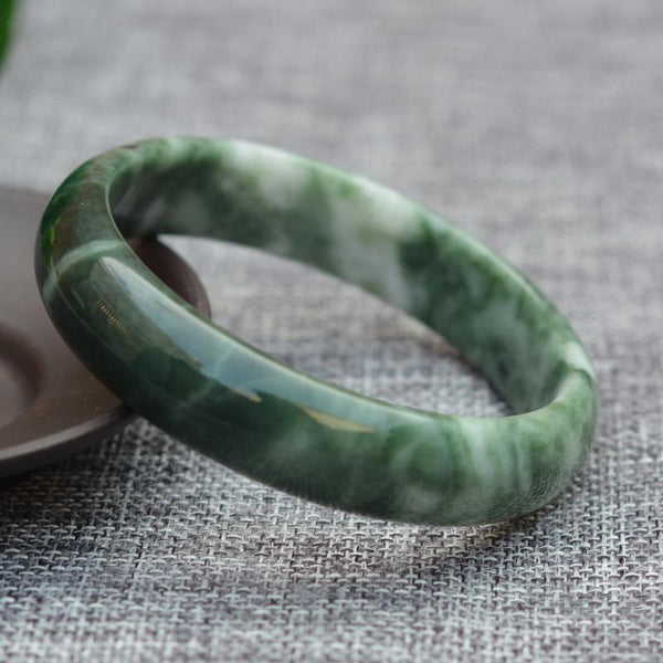 Harmony Jade Bangle – Ancient Healing & Protective Energy