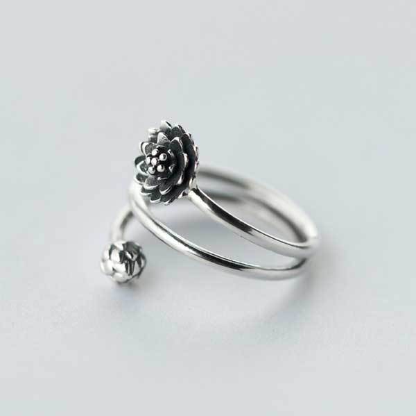 Eternal Bloom Triple Lotus Ring – Symbol of Inner Radiance & Grace